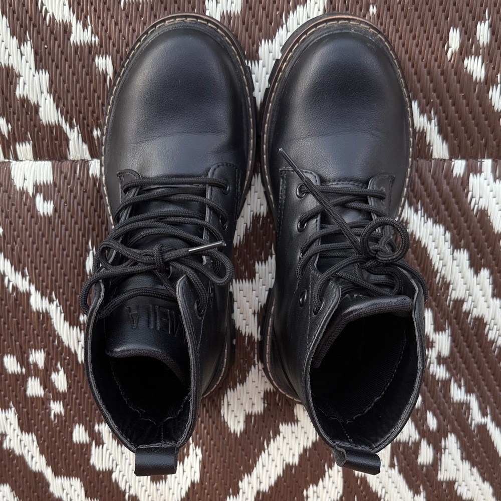 Black Leather Men's Boots
